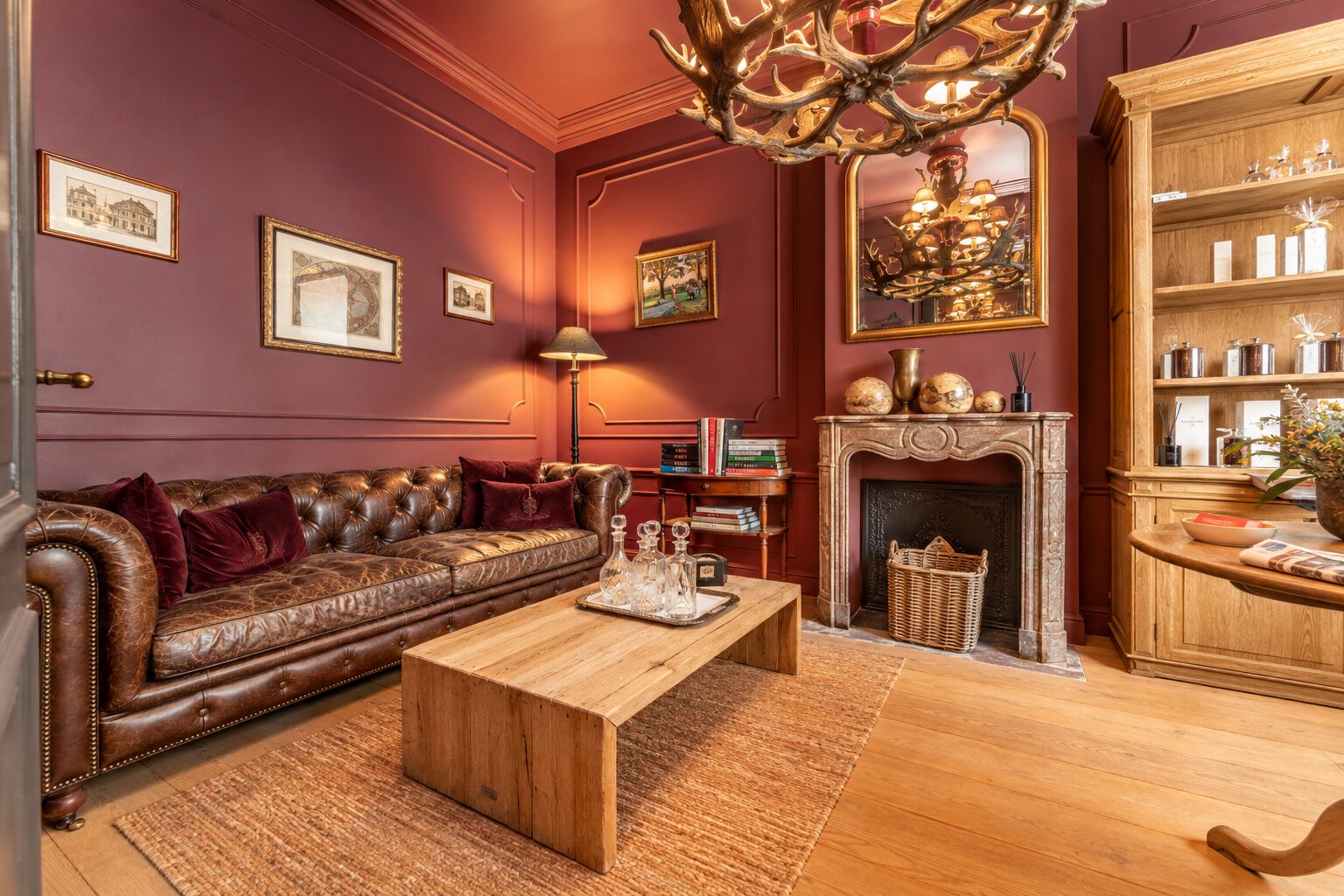 Salon and honesty bar, a cosy corner of this Instagram-worthy Bruges B&B